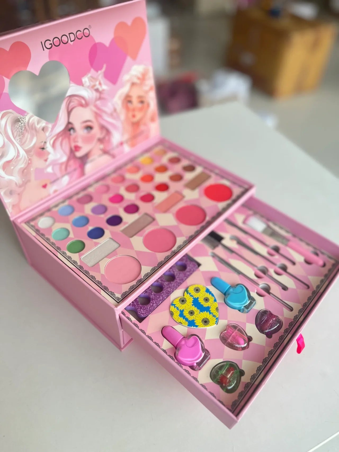 Kids Makeup Kit 3-Layer Set - Washable Pretend Play Cosmetics for Girls