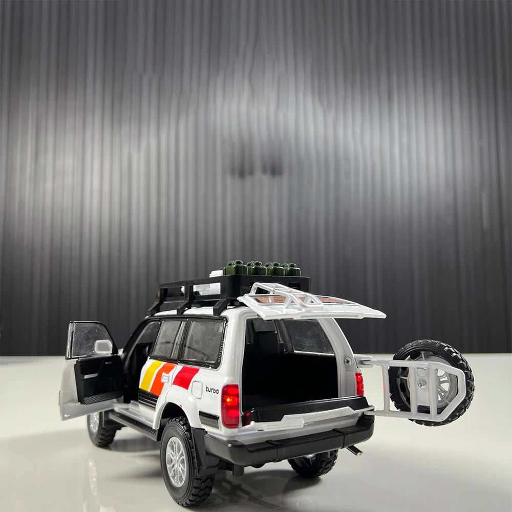 1:24 Scale Toyota Land Cruiser LC80 Diecast Model - Metal Car with Lights & Sound