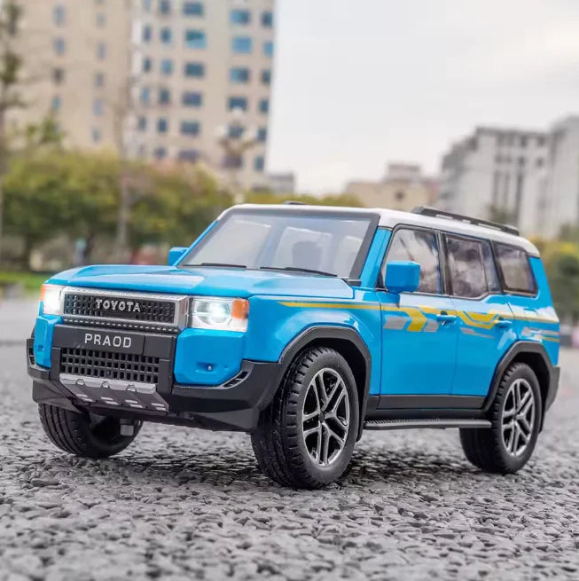 1:24 Scale Toyota Land Cruiser Prado LC250 Die-Cast Model - Alloy with Light & Sound Secondary image