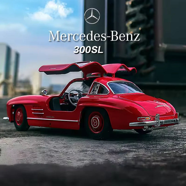 1:24 Scale Mercedes-Benz 300SL Die-Cast Model - Classic Car with Acrylic Display Box Main Image