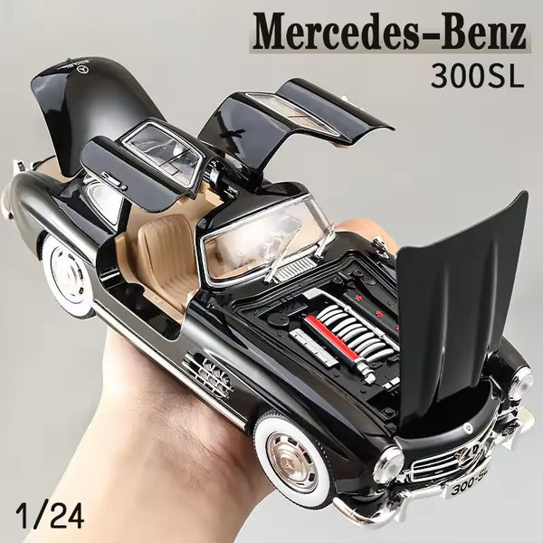 1:24 Scale Mercedes-Benz 300SL Die-Cast Model - Classic Car with Acrylic Display Box