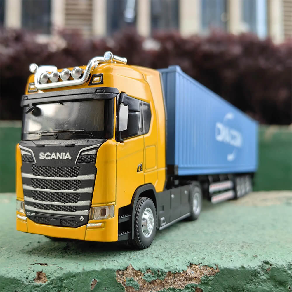 Scania Container Truck Die-Cast Model 1:50 - Heavy Duty Alloy with Opening Doors