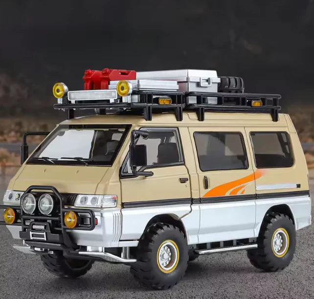 1:24 Scale Mitsubishi Delica Van Die-Cast Model - Alloy with Light & Sound Main Image