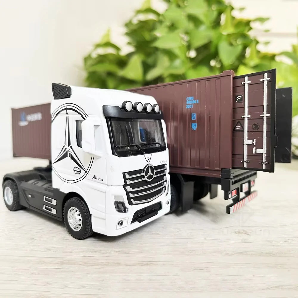 Scania Container Truck Die-Cast Model 1:50 - Heavy Duty Alloy with Opening Doors