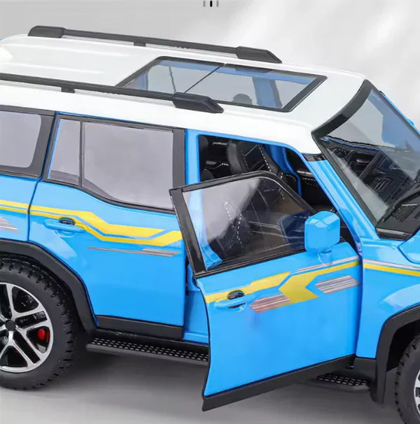 1:24 Scale Toyota Land Cruiser Prado LC250 Die-Cast Model - Alloy with Light & Sound