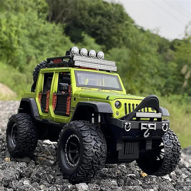 1:24 Scale Jeep Wrangler Rubicon Die-Cast Model - Alloy 4x4 Off-Road SUV Main Image