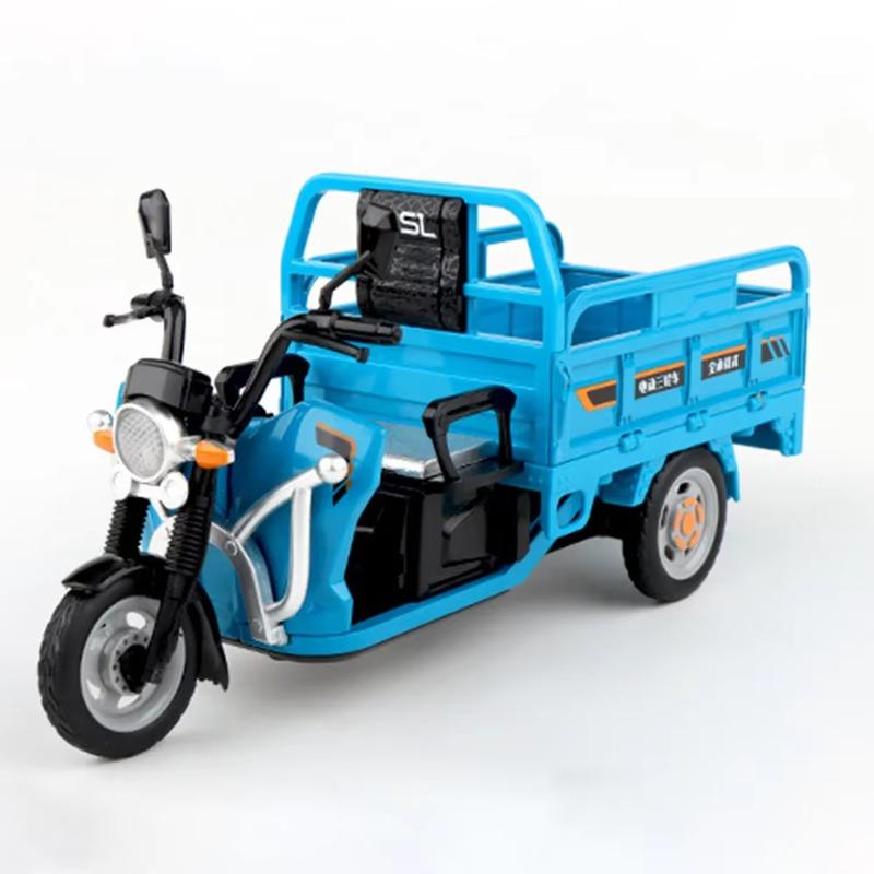 1:12 Scale Diecast Tricycle Cargo Truck - Detailed Model Vehicle