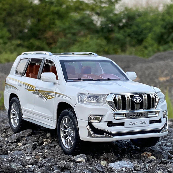 1:24 Scale Toyota Land Cruiser Prado Die-Cast Model - Alloy Off-Road SUV