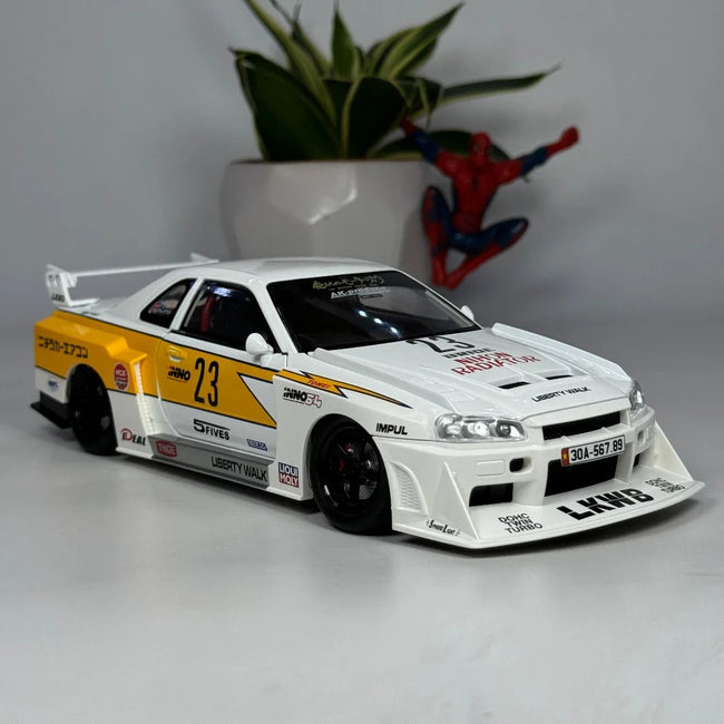 1:24 Scale Nissan Skyline GT-R R34 Die-Cast Model Hover Image