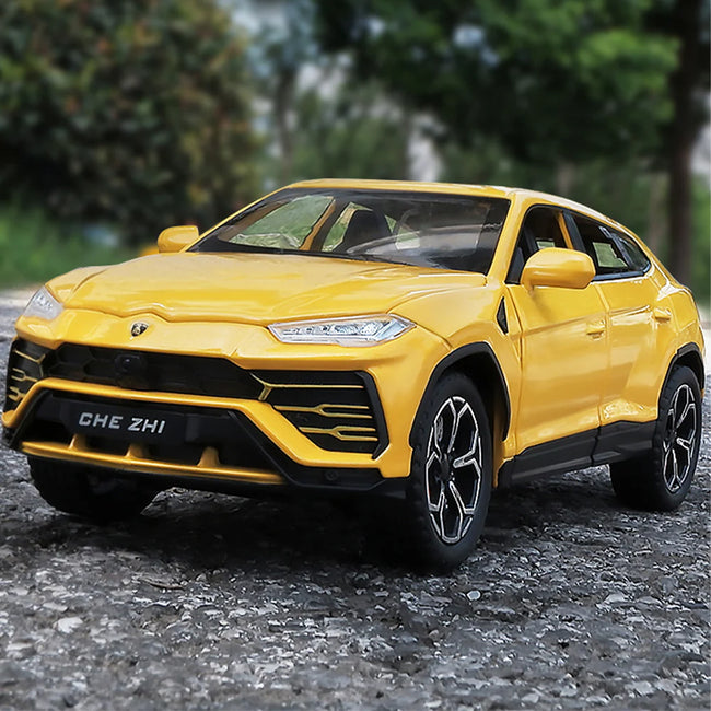 1:24 Scale Lamborghini Urus Die-Cast Model - Alloy SUV with Opening Doors & Hood Hover Image