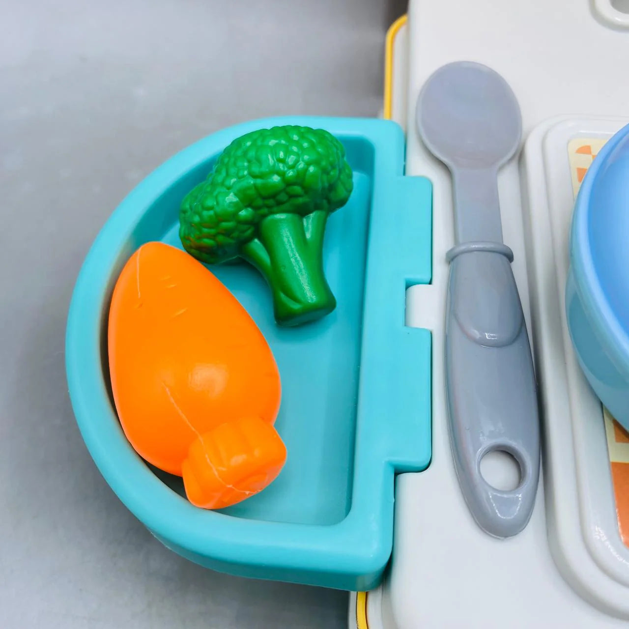 Suitcase Kitchen Set - 24pcs