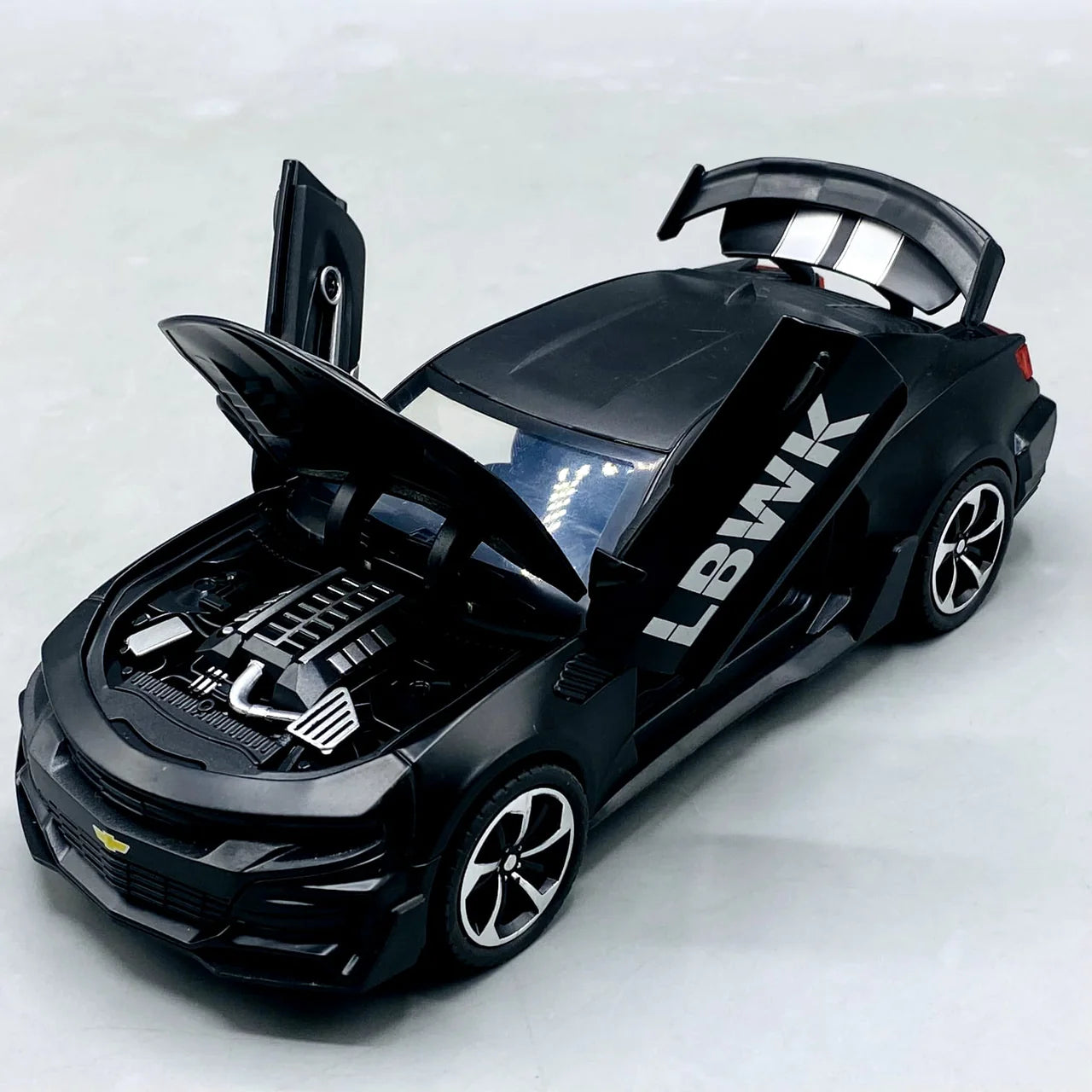 1:24 Scale Chevrolet Camaro Die-Cast Model - With Light, Sound & Smoke Effects