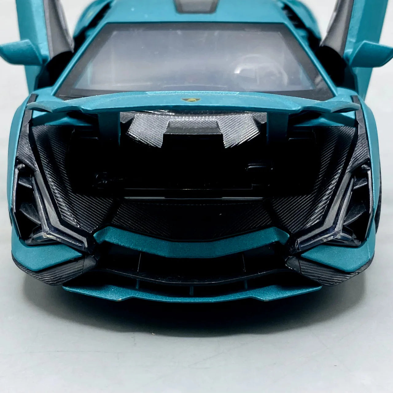 1:24 Scale Lamborghini Sián Die-Cast Model - With Light, Sound & Smoke Effects