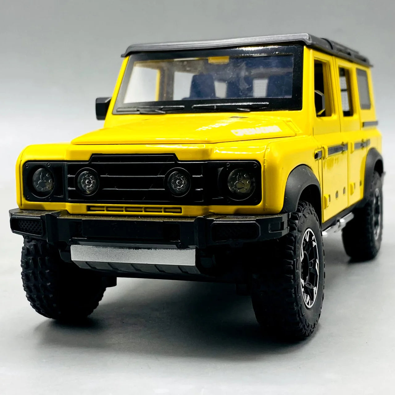 1:24 Scale Grenadier Jeep Die-Cast Model - With Light, Sound & Smoke Effects