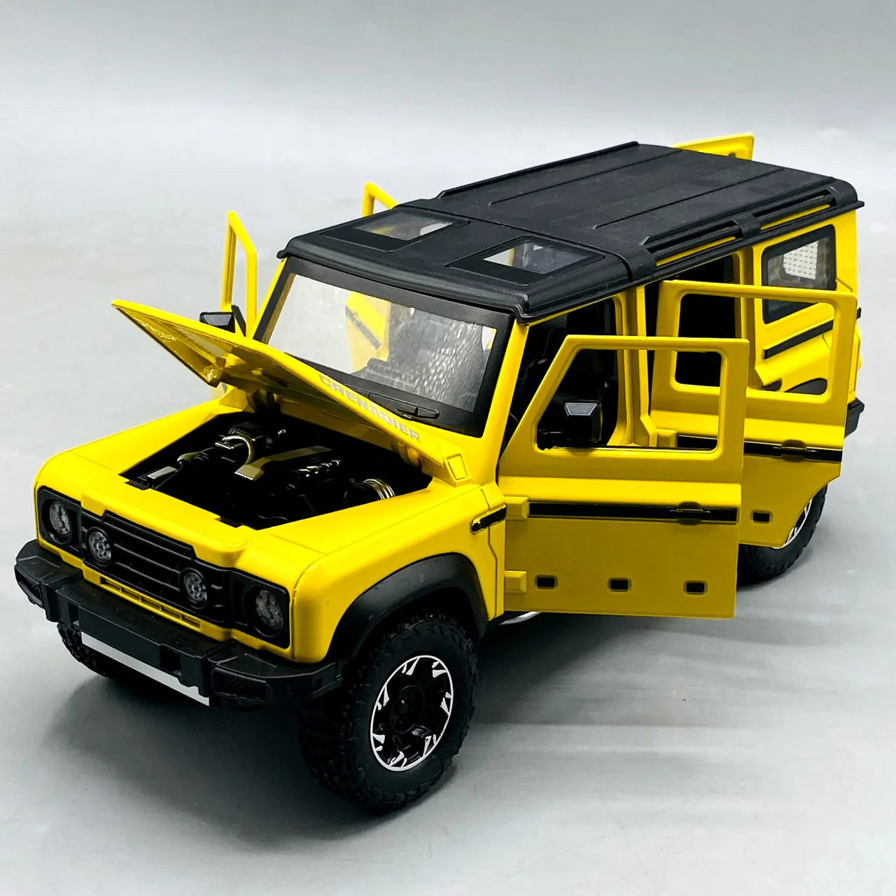 1:24 Scale Grenadier Jeep Die-Cast Model - With Light, Sound & Smoke Effects