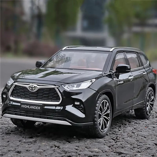 1:24 Scale Toyota Highlander Die-Cast Model - SUV Alloy with Light & Sound Hover Image
