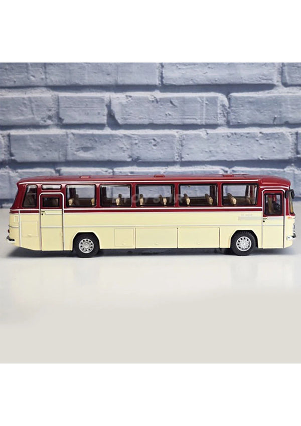 1:43 Scale Mercedes Benz O302 Bus
