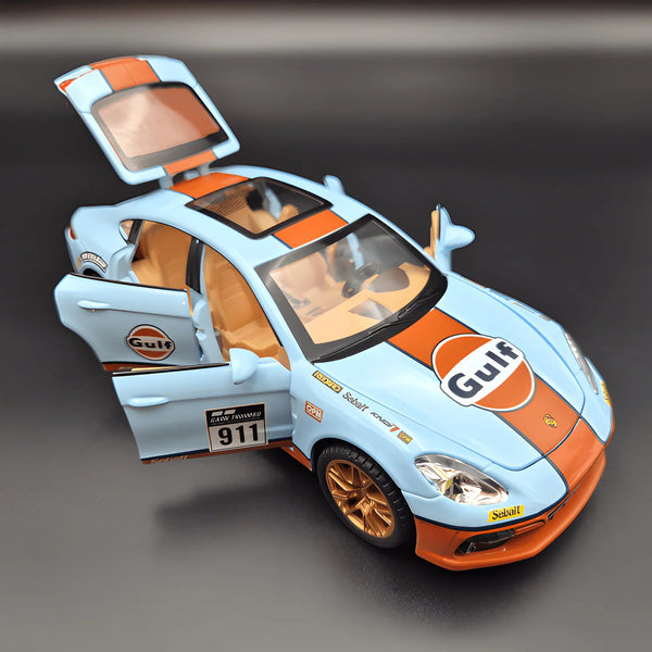 1:24 Scale Porsche Panamera S Die-Cast Model - Gulf Blue Alloy Collectible