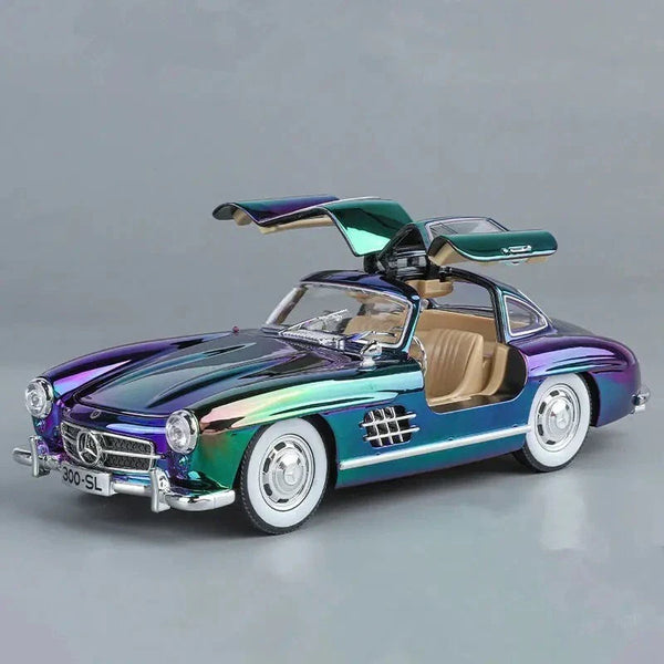 1:24 Scale Electroplated Mercedes-Benz Die-Cast Model - Chrome Finish Alloy Collectible